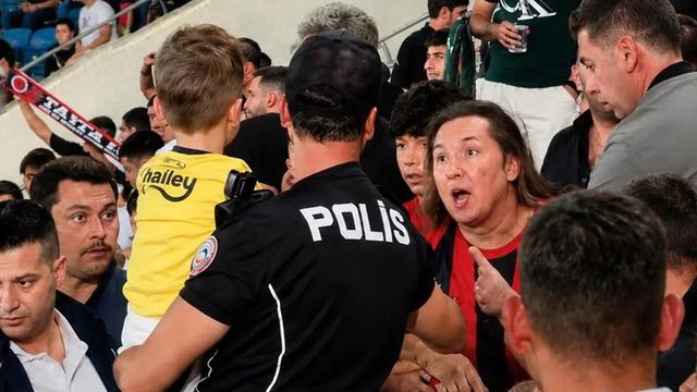 Gençlerbirliği'nden Fenerbahçeli Bir Çocuğun Forma Olayına İlişkin Açıklama