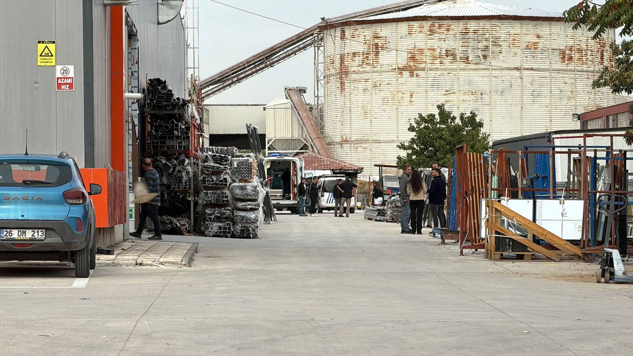 Eskişehir’de Üzücü İş Kazası: Fabrikanın Çatısından Düşen İşçi Hayatını Kaybetti