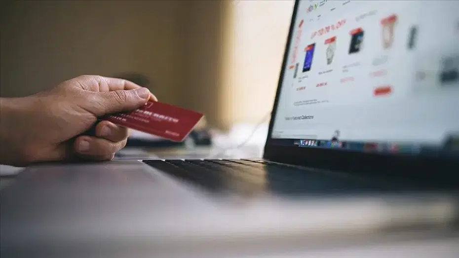 Online Alışverişte Sahte Yorum ve Puanlara Karşı Yeni Düzenlemeler ve Erişim Engelleri