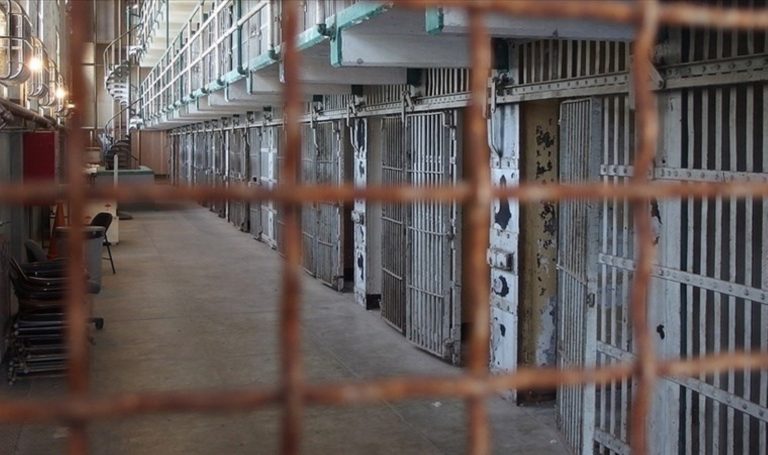 Bir Afrika ülkesindeki hapishaneden kaçış: Çok sayıda mahkum kaçtı