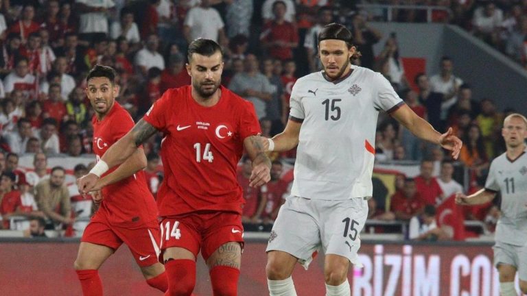 Ay-Yıldızlar İzlanda'da 3 puanın peşinde