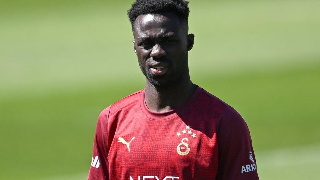 Maçın sonunda Galatasaray'ın yıldızı kelimeleri karıştırdı! 