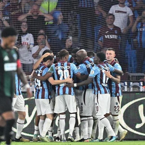 Trabzonspor sezonu 3 puan ile açtı: Kocaelispor’u Onuachu’nun tek golüyle devirdi