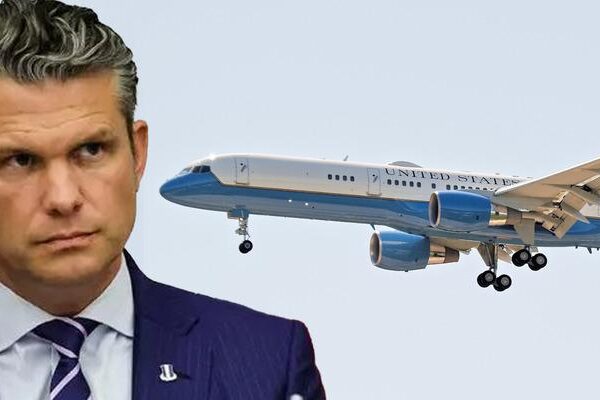 Ölümden döndü! ABD Savaş Bakanı Hegseth’in uçağı İngiltere’de acil iniş yaptı