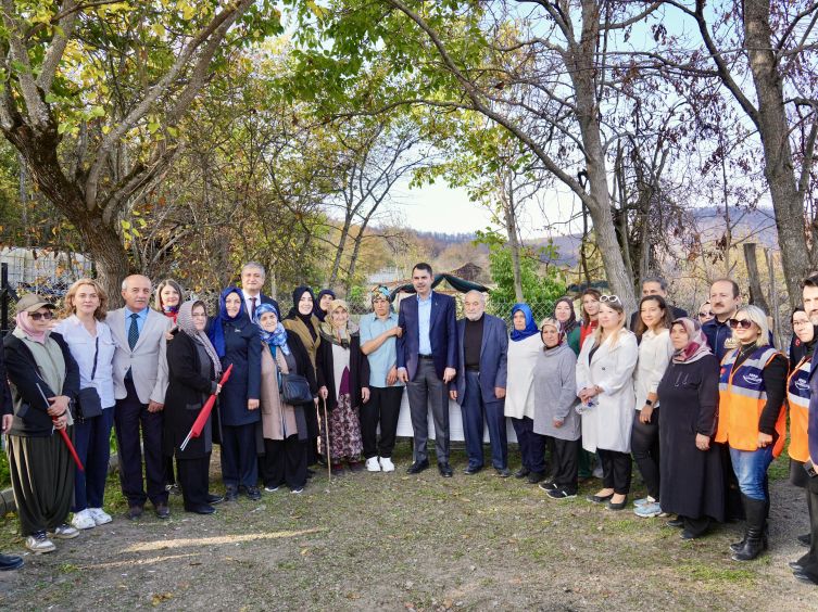 Nazife köyünde yeni evlerin temellerinin atıldığını belirten 