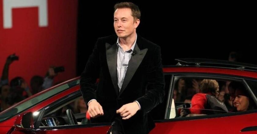 Hissedarlar onay verdi: Tesla’dan Musk’a 1 trilyon dolarlık ödeme