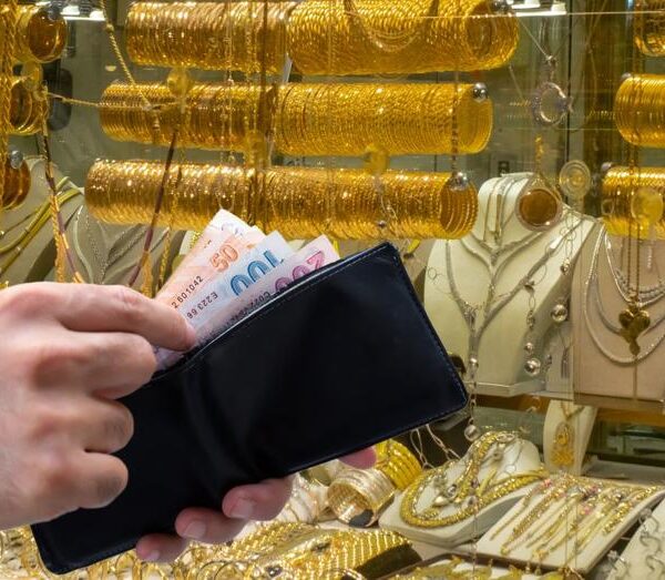 26 Kasım 2025: Altın Fiyatları Ne Kadar? Güncel Gram ve Çeyrek Altın Alış-Satış Değerleri