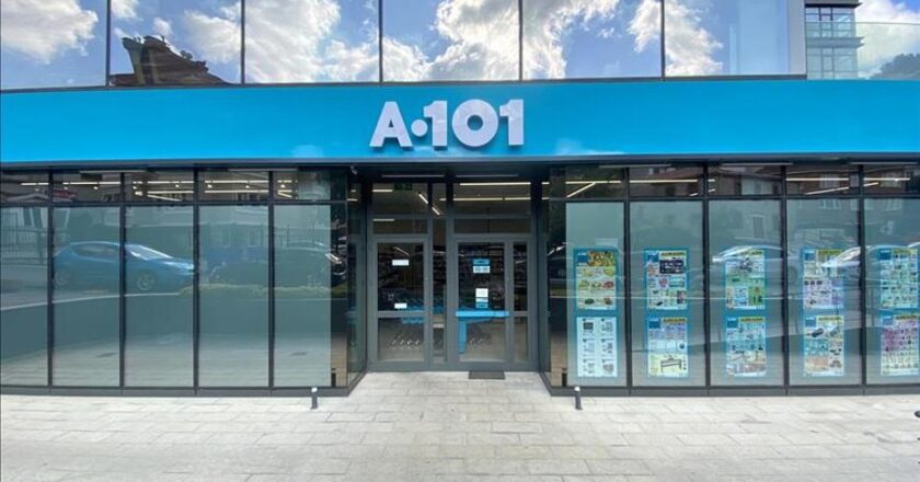 A101’de 11 Aralık 2025’te 70 inç TV, su sebili, motosiklet ekipmanları ve bavul fırsatları!