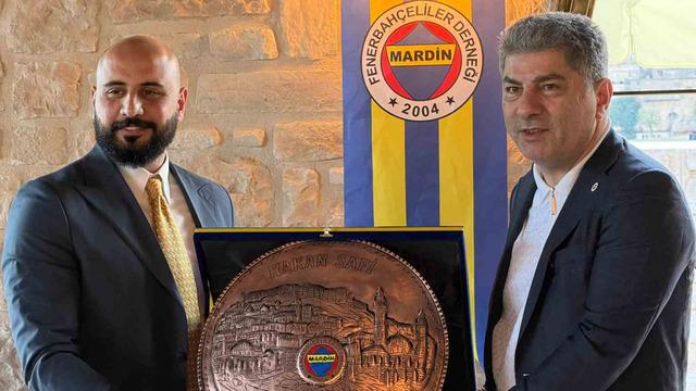 Hakan Safi: “Fenerbahçe’nin olmazsa olmazı, kendi yerinde stadını 65 bin kişiye çıkarmasıdır”