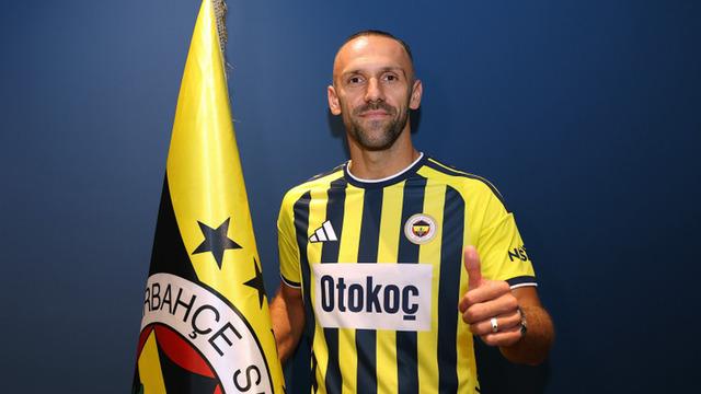 Fenerbahçe’de çifte müjde! Vedat Muriqi sahaya iniyor, Ake kampa katılıyor…